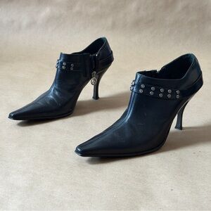 Donald J. Pliner Black Leather Heeled Bootie Shoe, 11, Peace Sign Studs Side Zip
